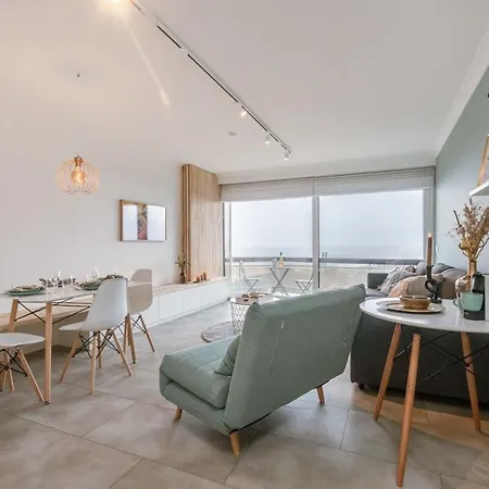 아파트 Huswell - Modern With Seaview And Parking