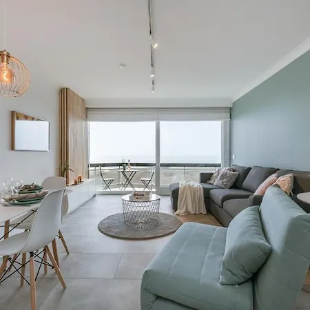 Huswell - Modern With Seaview And Parking Apartmán