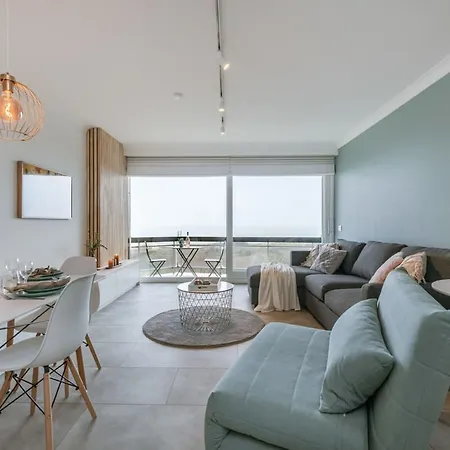Huswell - Modern With Seaview And Parking *