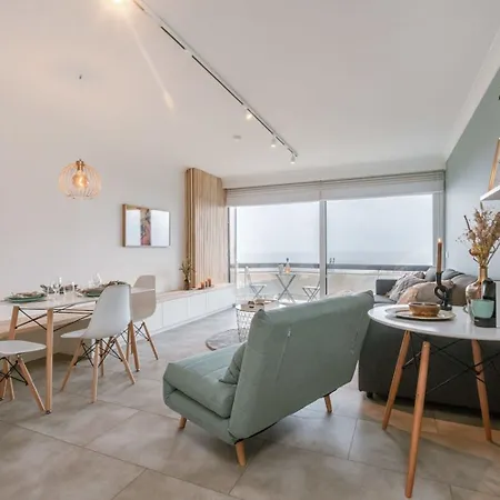 Huswell - Modern With Seaview And Parking 아파트 블랑켄베르크