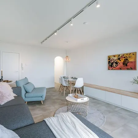 Huswell - Modern With Seaview And Parking