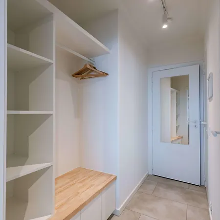 Huswell - Modern With Seaview And Parking 아파트