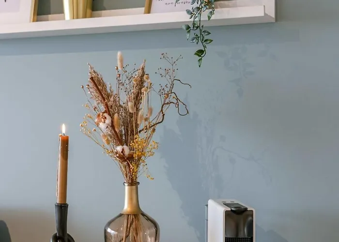 Huswell - Modern With Seaview And Parking *