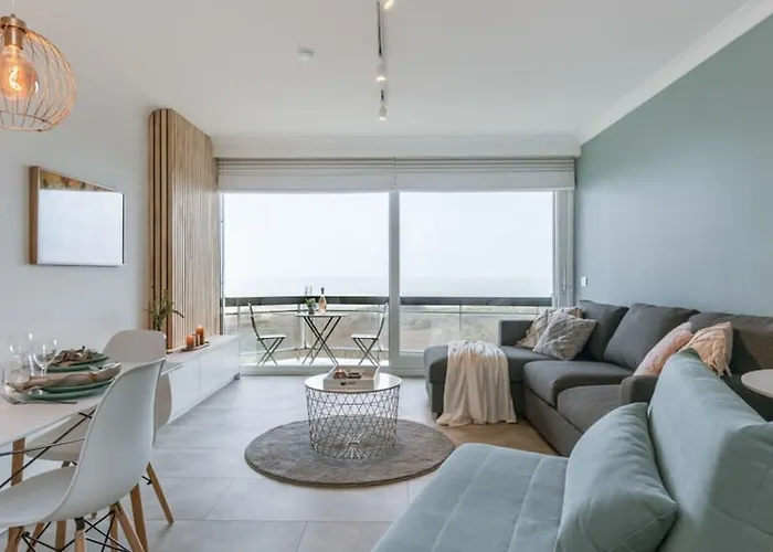 Huswell - Modern With Seaview And Parking *